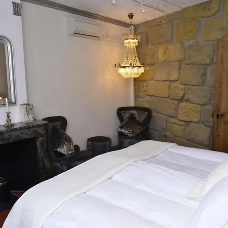 Panzió Rue Galilee Marseillan