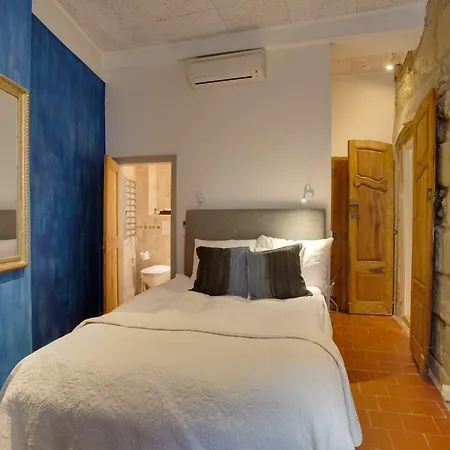 Panzió Rue Galilee Marseillan